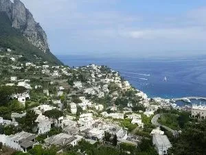 Capri, isla en Italia: Qué ver, cómo llegar y consejos útiles